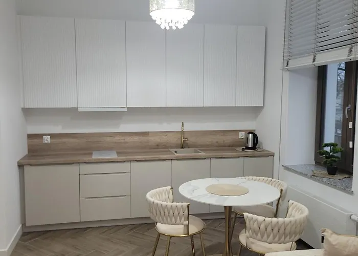 Jaracza 28/7 * Słupsk